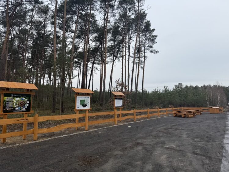 Nowy parking nieopodal dawnej fabryki amunicji 9 Nowy parking nieopodal dawnej fabryki amunicji Radio Zachód - Lubuskie