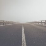 Mgła na drodze - zdj. ilustracyjne (pixabay.com)