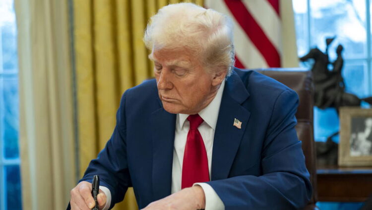 Donald Trump. Fot. PAP/EPA/BONNIE CASH / POOL