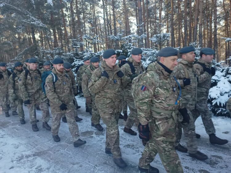 Z Żagania ruszył marsz upamiętniający ewakuację Stalagu VIII C 9 fot. K.Gonera