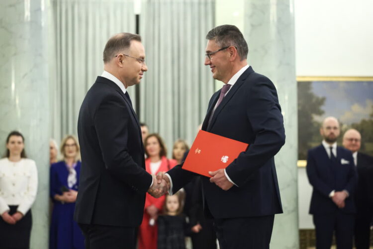 Prezydent Andrzej Duda i Dariusz Łukowski. Fot. PAP/Leszek Szymański