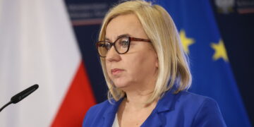 Paulina Hennig-Kloska, minister klimatu i środowiska (PAP/Leszek Szymański)