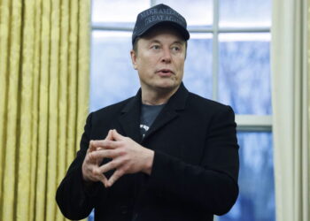 Elon Musk. Fot. PAP/EPA/Aaron Schwartz