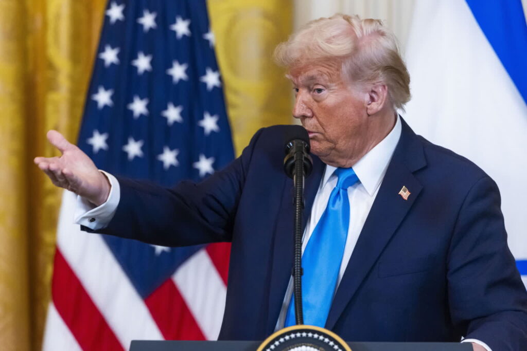 Donald Trump, prezydent USA (PAP/EPA/JIM LO SCALZO / POOL)