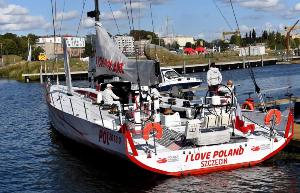 Polska Fundacja Narodowa: byłe władze wyrządziły szkody na ok. 30 mln zł 2 Jacht I love Poland Fot. PAP/Marcin Bielecki