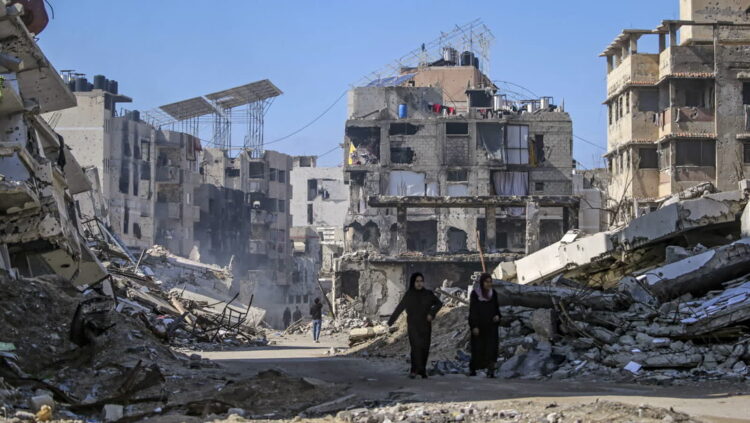 Zniszczona Strefa Gazy, fot. PAP/EPA/MOHAMMED SABER