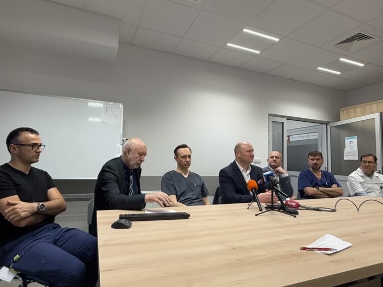 Rok od pierwszej operacji robotem Da Vinci w zielonogórskim szpitalu Radio Zachód - Lubuskie