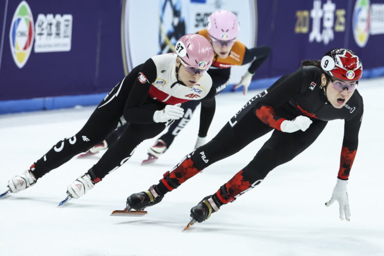 Dwa polskie medale w short tracku. Sukcesy Maliszewskiej 9 Courtney Sarault, Natalia Maliszewska. Fot. PAP/EPA/WU HAO