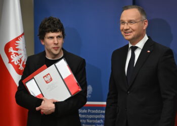 Andrzej Duda nadał polskie obywatelstwo Jessemu Eisenbergowi 10 Jesse Eisenberg, Andrzej Duda Fot. PAP/Radek Pietruszka