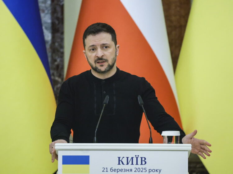 Wołodymyr Zełenski (PAP/EPA/SERGEY DOLZHENKO)