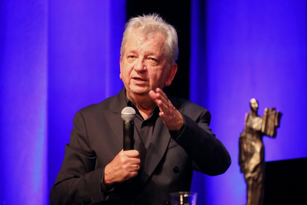 Reżyser Juliusz Machulski podczas uroczystości wręczenia mu Aktu Nadania Honorowego Obywatelstwa Miasta Lublin. Fot. Miasto Lublin/FB