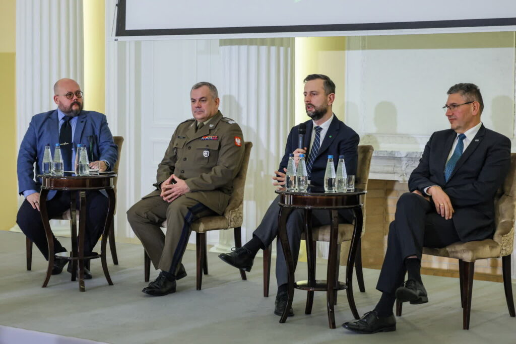 fot: PAP/Paweł Supernak