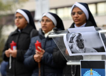 Fot. PAP/EPA/FABIO CIMAGLIA