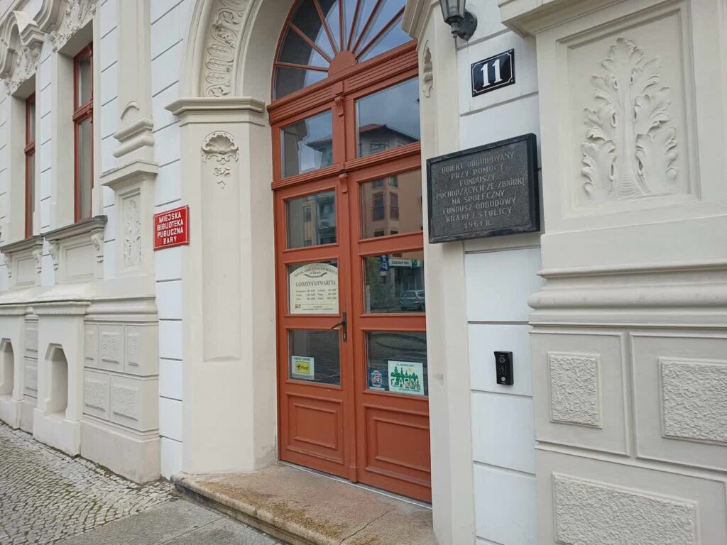 Żarska książnica zaprasza na spotkanie autorskie fot. K.Gonera