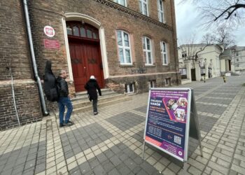 Szkoła muzyczna przy ul. Teatralnej rekrutuje Radio Zachód - Lubuskie