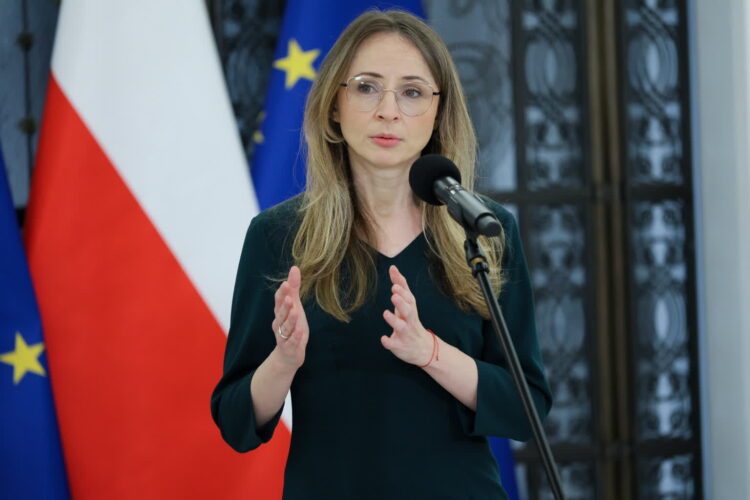 Ministra rodziny, pracy i polityki społecznej Agnieszka Dziemianowicz-Bąk. Fot. PAP/Rafał Guz