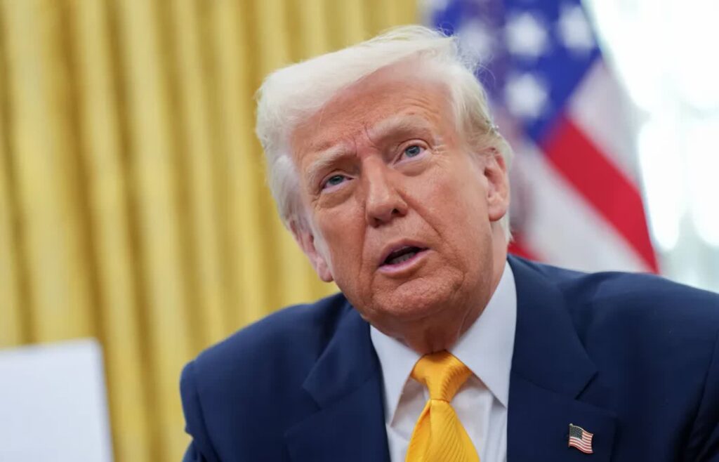 Fot. PAP/EPA/CHRIS KLEPONIS / POOL