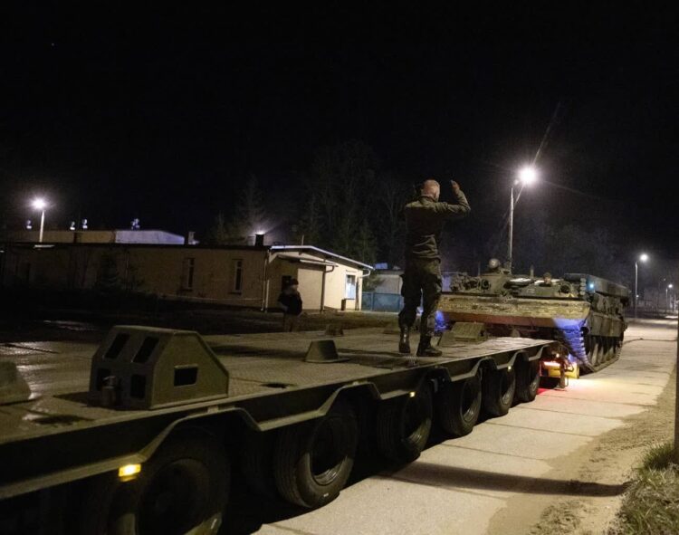 Kilkudziesięciu polskich żołnierzy ze specjalistycznym sprzętem zostało skierowanych na Litwę. Fot. Sztab Generalny WP/FB