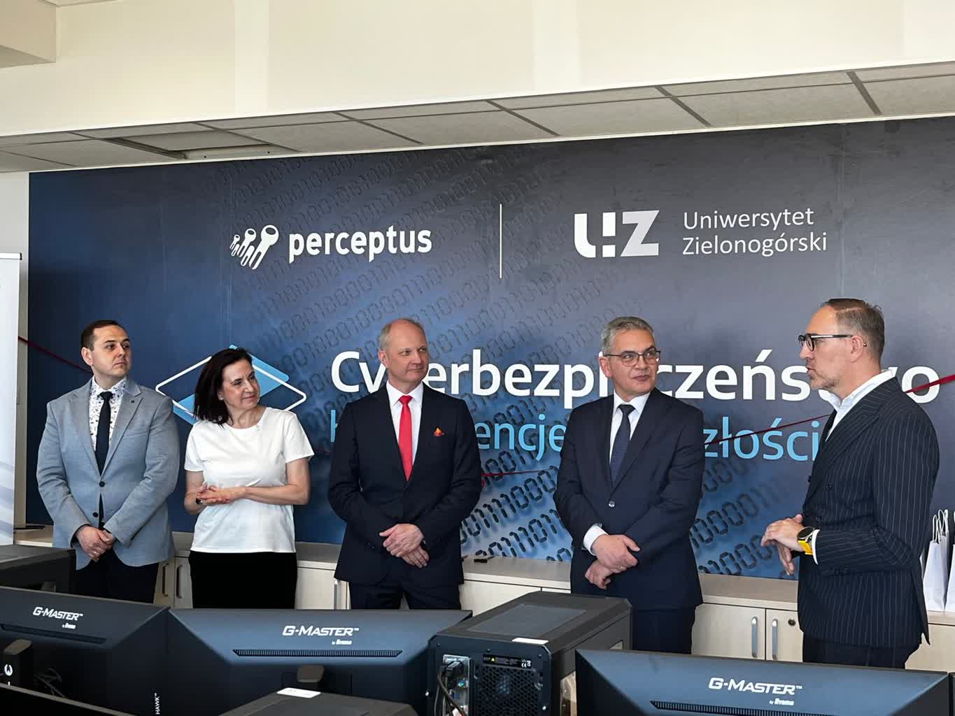 Studenci UZ będą korzystali z laboratorium cyberbezpieczeństwa Radio Zachód - Lubuskie