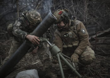 Fot. PAP/EPA/Press service of the 24 Mechanized brigade HANDOUT