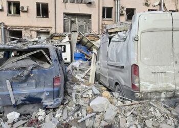 Rosyjski atak na hotel w Krzywym Rogu. Fot. Karol Świacki