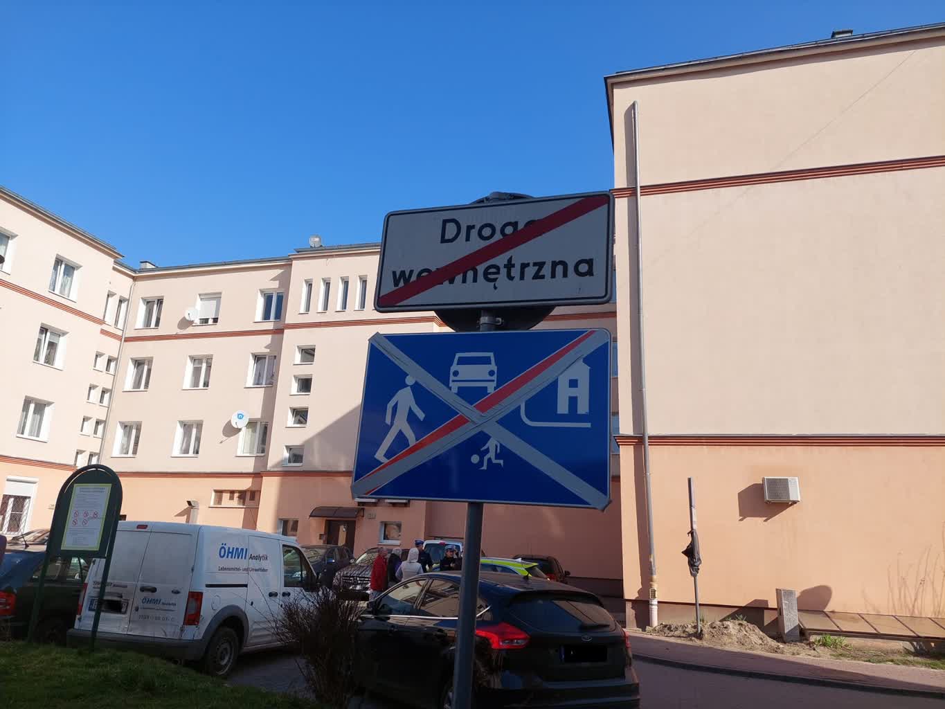 Afera parkingowa przy ul. Chrobrego. Mieszkańcy oburzeni działaniami zarządcy terenu [ZDJĘCIA] Radio Zachód - Lubuskie