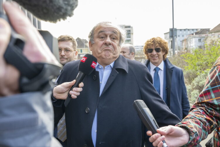 Michel Platini przed ogłoszeniem decyzji szwajcarskiego sądu (PAP/EPA/URS FLUEELER)