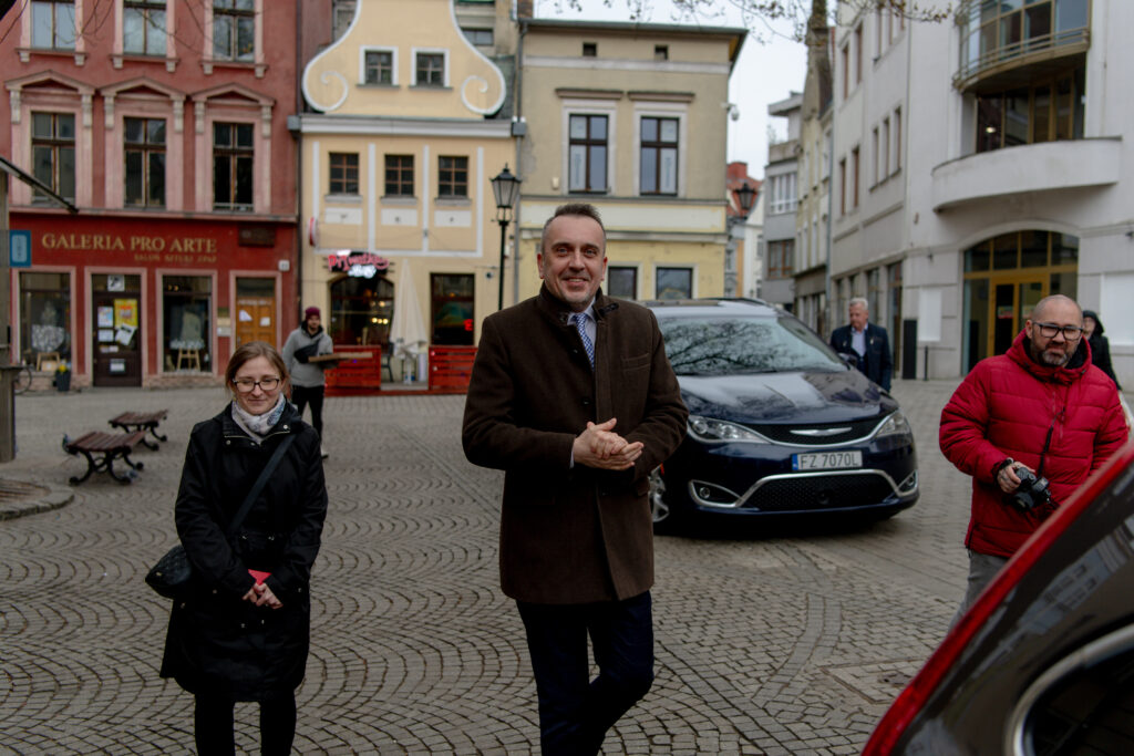 Na zielonogórskim deptaku trwa akcja "Idą święta!" [GALERIA ZDJĘĆ] Radio Zachód - Lubuskie