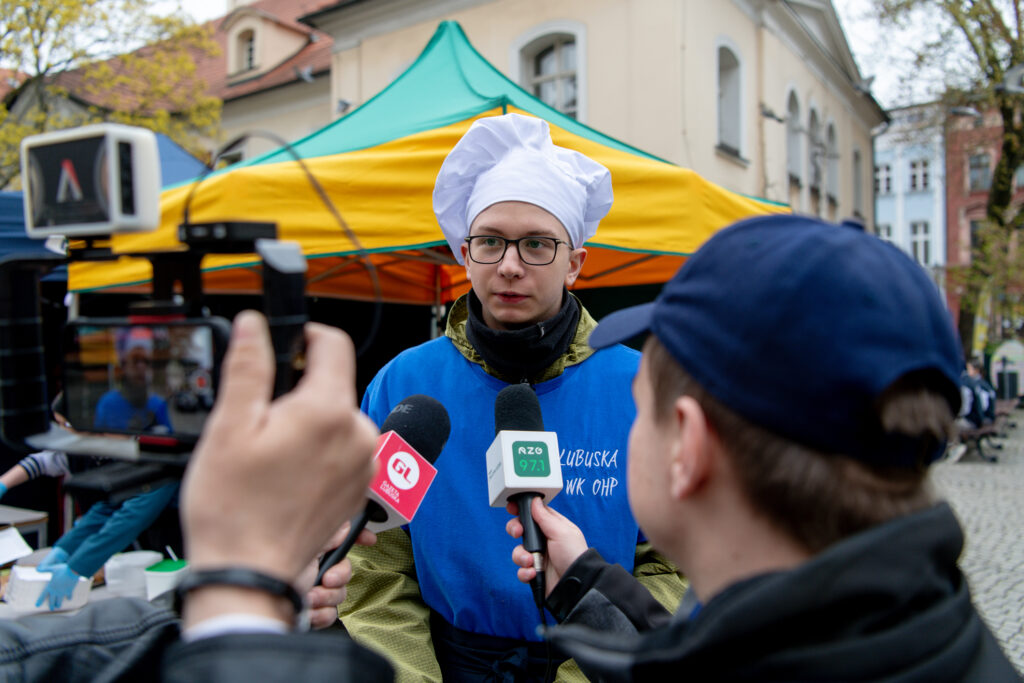 Na zielonogórskim deptaku trwa akcja "Idą święta!" [GALERIA ZDJĘĆ] Radio Zachód - Lubuskie