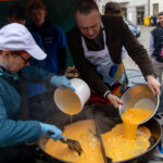 Na zielonogórskim deptaku trwa akcja "Idą święta!" [GALERIA ZDJĘĆ] Radio Zachód - Lubuskie