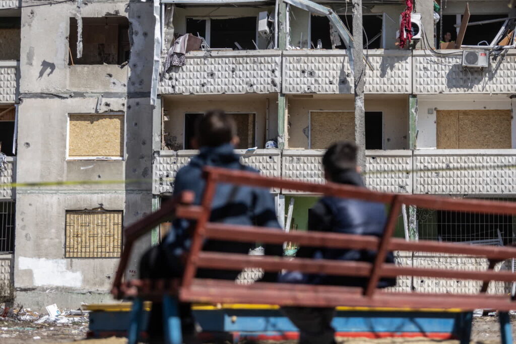 Rosjanie intensywnie atakują na kierunku siewierskim 2 Zbombardowany Charków na Ukrainie (PAP/Yevhen Titov)