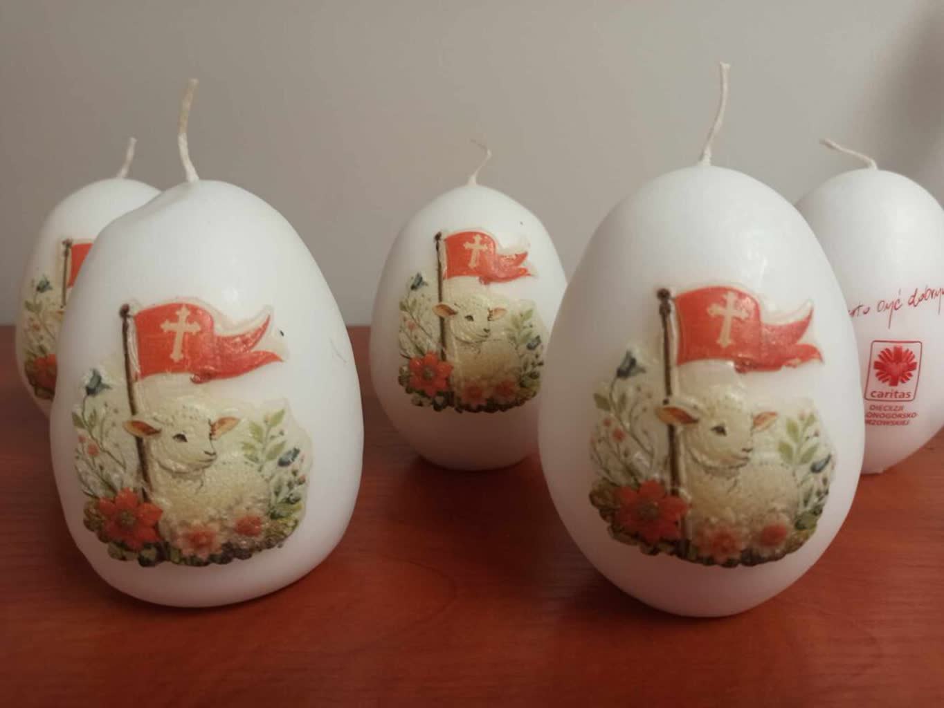 Caritas Diecezji Zielonogórsko-Gorzowskiej zachęca do zakupu świec wielkanocnych Radio Zachód - Lubuskie