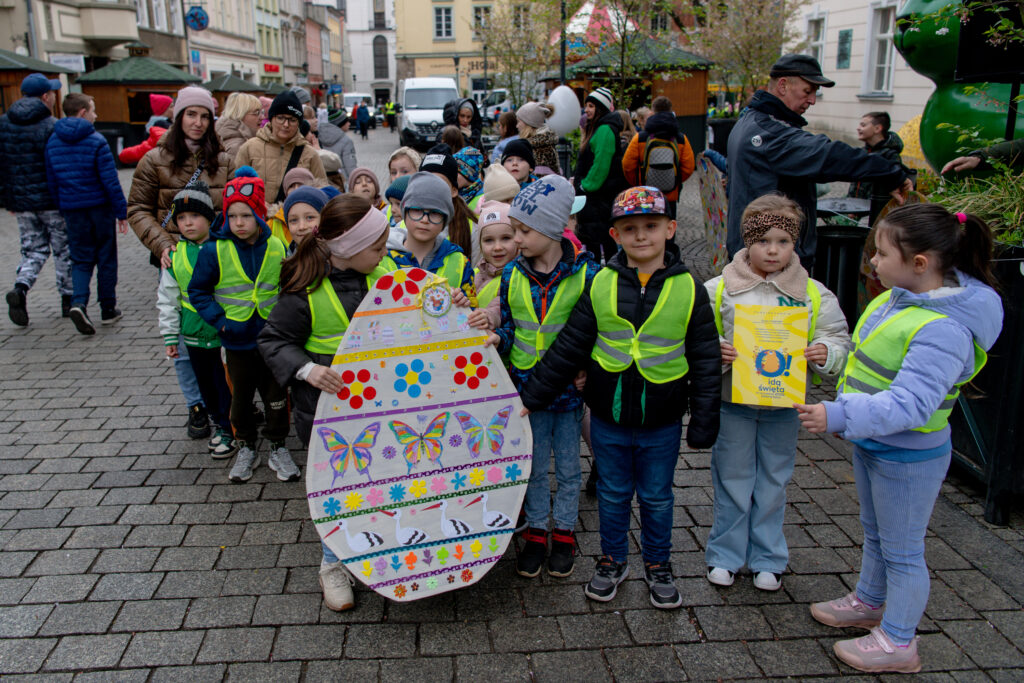 Na zielonogórskim deptaku trwa akcja "Idą święta!" [GALERIA ZDJĘĆ] Radio Zachód - Lubuskie