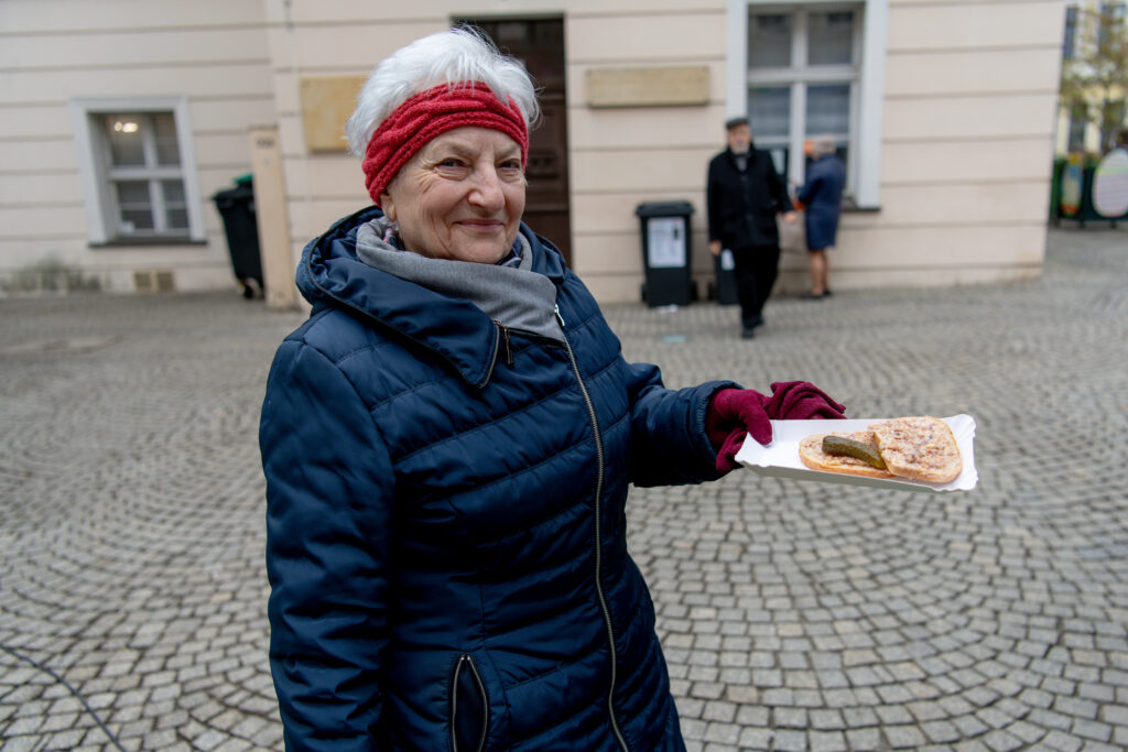 Na zielonogórskim deptaku trwa akcja "Idą święta!" [GALERIA ZDJĘĆ] Radio Zachód - Lubuskie