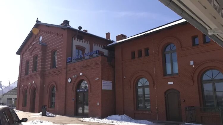 Stacja kolejowa w Rzepinie. Fot. Screen z materiału Horyzont TV Słubice - HTS/FB