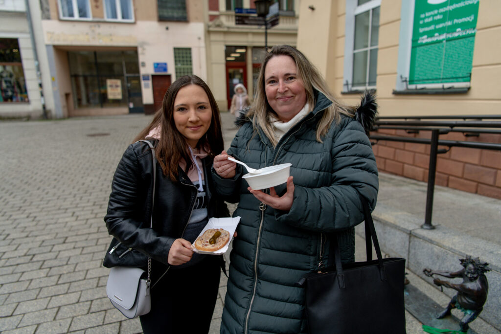 Na zielonogórskim deptaku trwa akcja "Idą święta!" [GALERIA ZDJĘĆ] Radio Zachód - Lubuskie