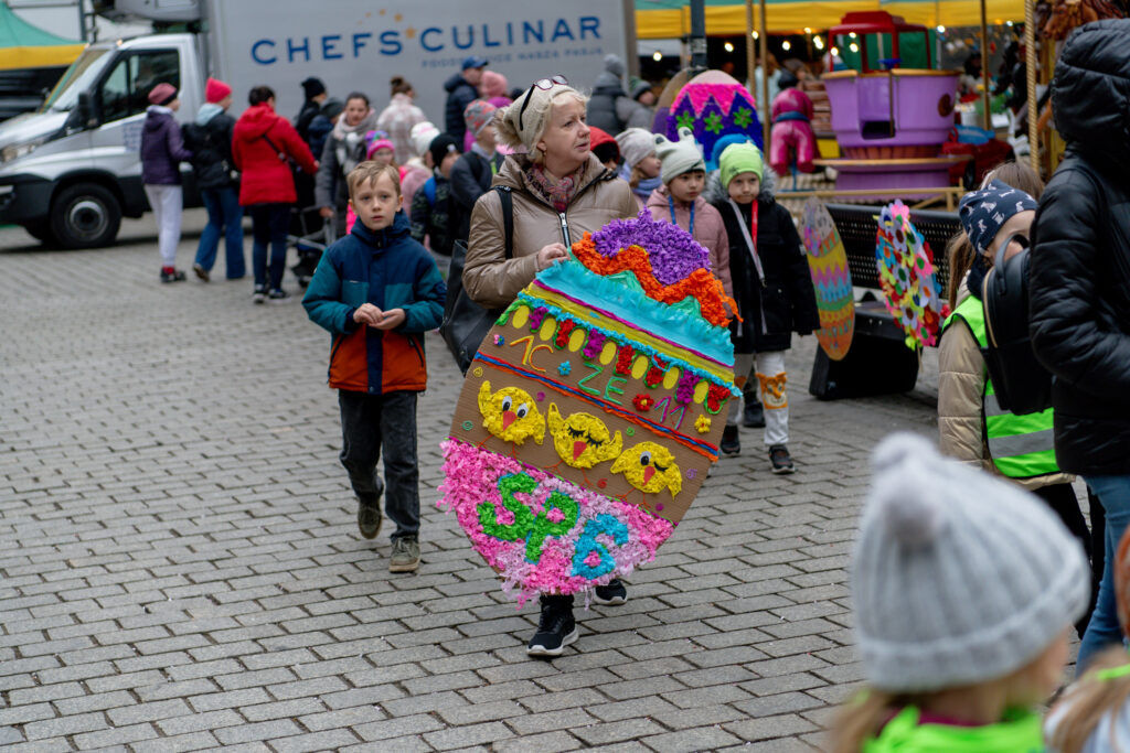 Na zielonogórskim deptaku trwa akcja "Idą święta!" [GALERIA ZDJĘĆ] Radio Zachód - Lubuskie