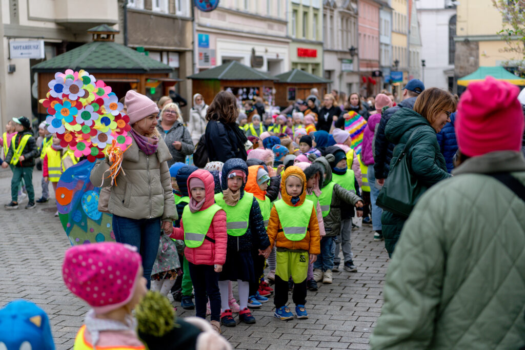 Na zielonogórskim deptaku trwa akcja "Idą święta!" [GALERIA ZDJĘĆ] Radio Zachód - Lubuskie