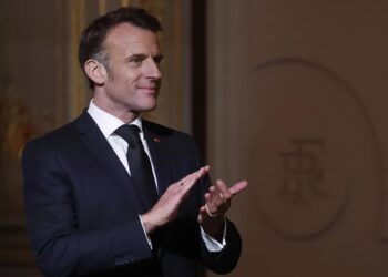 Prezydent Francji Emmanuel Macron. Fot. PAP/EPA/YOAN VALAT / POOL