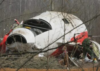Wrak Tu-154, na pokładzie którego znajdowała się polska delegacja Fot. PAP/EPA/SERGEI CHIRIKOV
