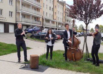 Filharmonicy znów zagrają na osiedlach Radio Zachód - Lubuskie