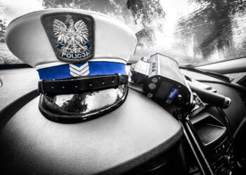 Drifty na parkingu przy Słowiańskiej. Za kierownicą 14-latek Radio Zachód - Lubuskie