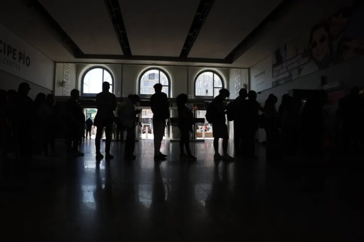 Awaria prądu. Fot. EPA/CHEMA MOYA