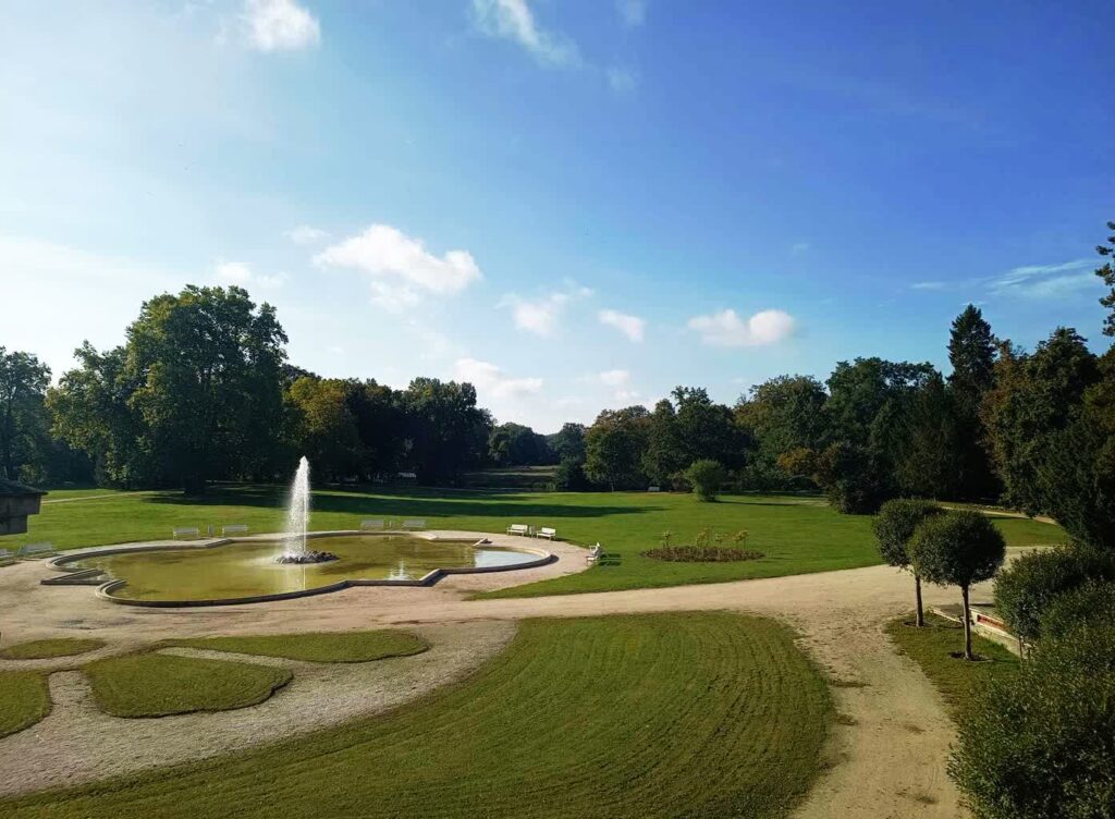 300 tys. zł na 44 eventy dla Żagania 1 Park przy pałacu w Żaganiu (fot. Krzysztof Gonera)