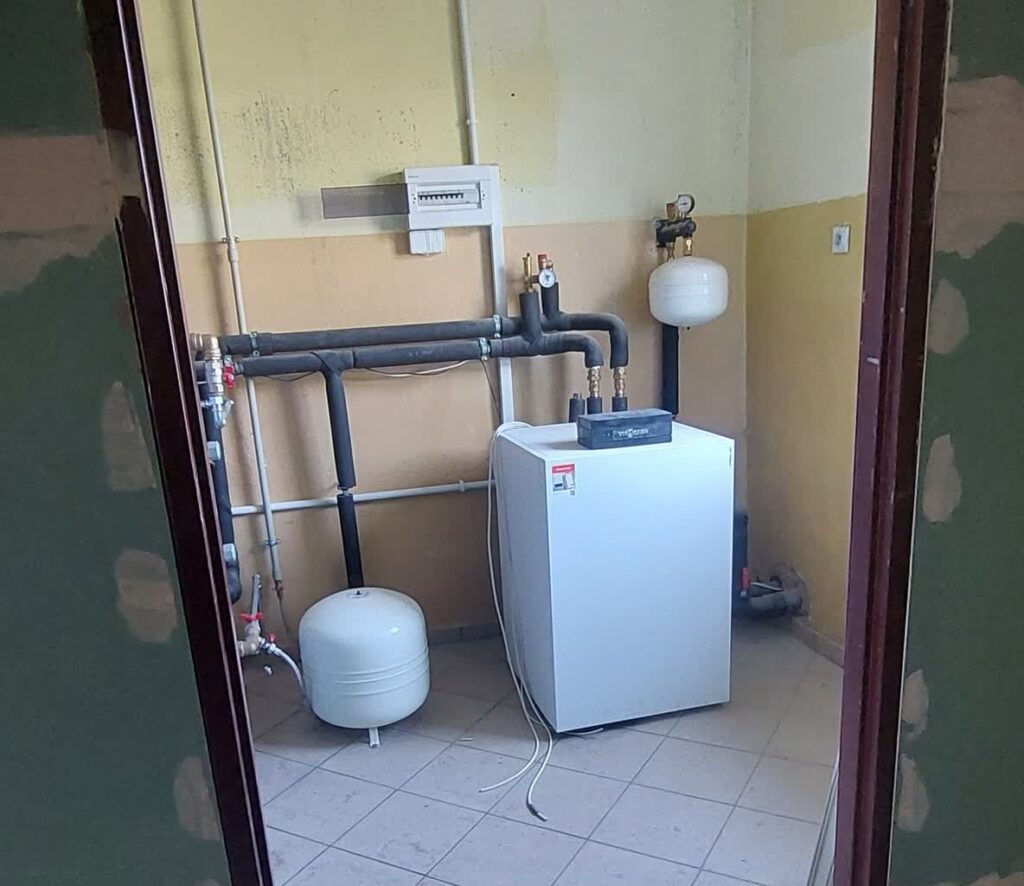 Trwa remont świetlicy wiejskiej w Górzynie fot. UM Lubsko