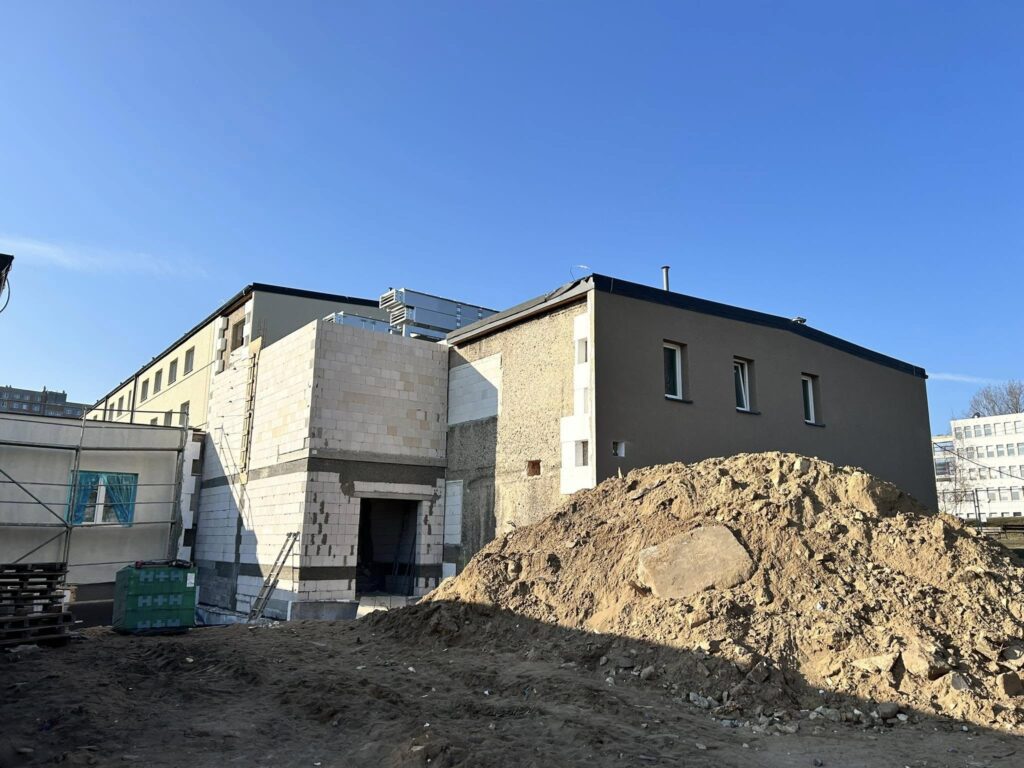 Remont akademika z kultową Gębą potrwa dłużej [GALERIA ZDJĘĆ] Radio Zachód - Lubuskie