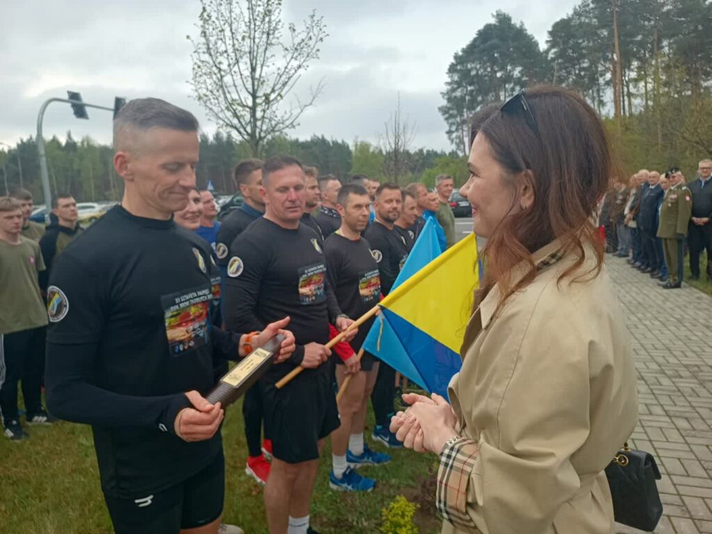 Po raz 15 pobiegła sztafeta pamięci generała Buka fot. K.Gonera