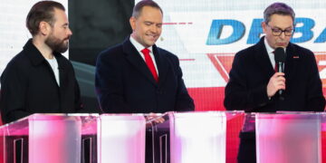 Druga debata w Końskich (PAP/Marian Zubrzycki)