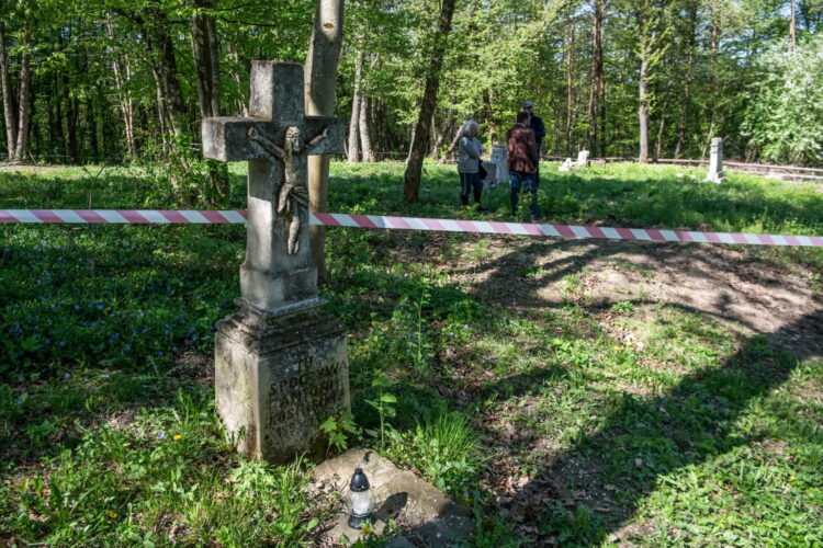 UKRAINA EKSHUMACJE POLSKICH OFIAR ZBRODNI WOŁYŃSKIEJ. Fot. PAP/Vladyslav Musiienko