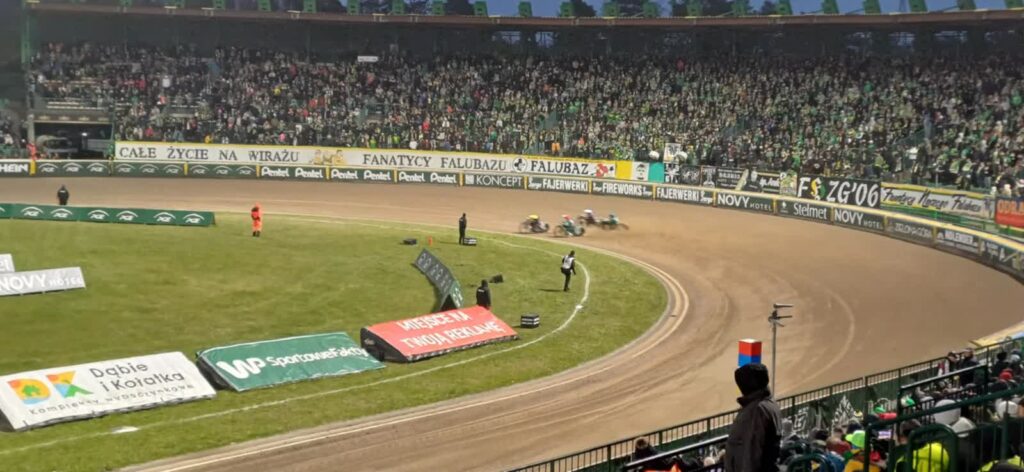 "Zobaczymy, co z motocyklami i głowami zawodników" - Falubaz w Wielkanoc znów jedzie z faworytem PGEE Radio Zachód - Lubuskie